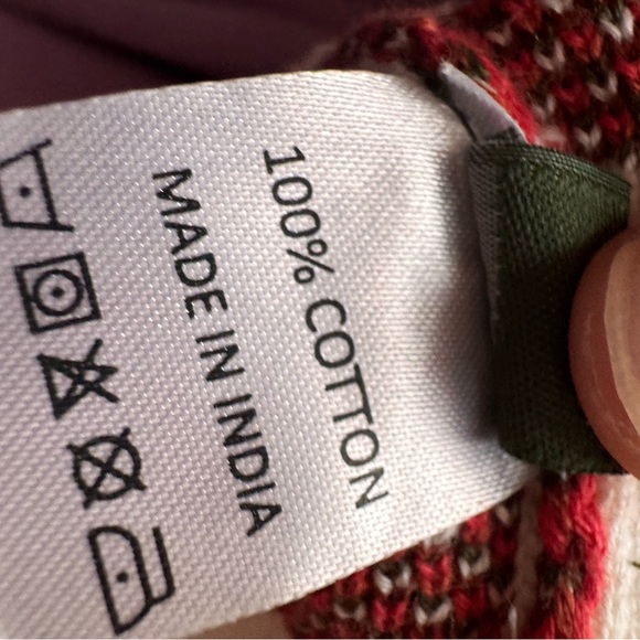 NWOT “Foxy” Pattern Small Dog Sweater - Red and White - Picture 9 of 9